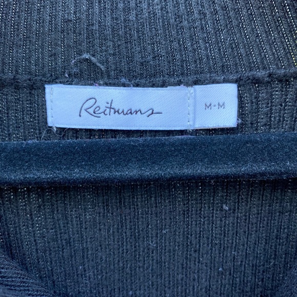 Black turtleneck sweater - Picture 2 of 2